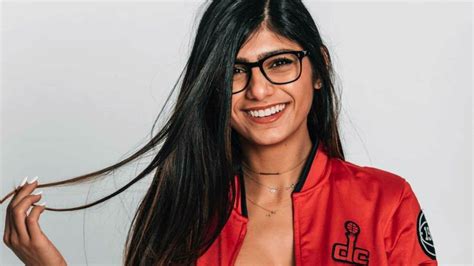 @miakhalifa .